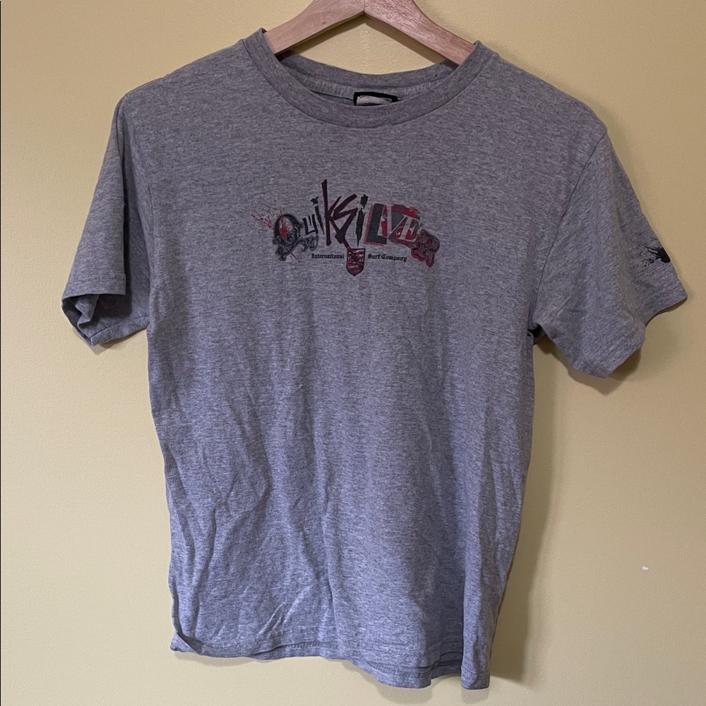 Quiksilver Gray and Red Baby Tee
